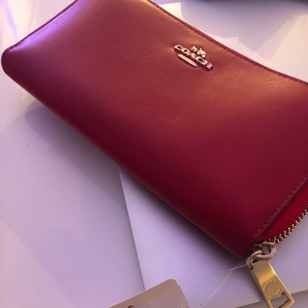 New with tags authentic coach wallet